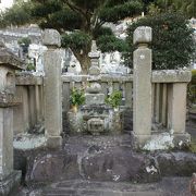 鎌倉幕府第五代執権の北条時頼の墓があります