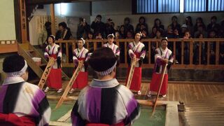 湯もみも草津の名物