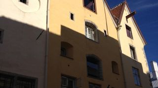 確かに、三姉妹ですね。