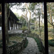 真冬で、草木の緑がありませんので景観は今ひとつ