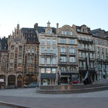 楽器博物館の界隈