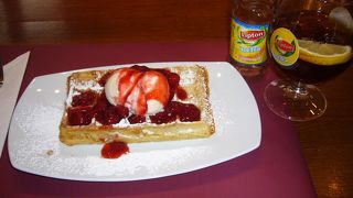 ワッフルを食べるならここ