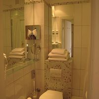 広さはそんなにないですが、コンパクトなシャワールームでした。