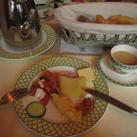 ハム類など充実してました。嬉しい内容です。