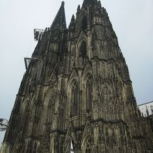 存在感といったら凄いです。１８世紀の時代からここにいます。