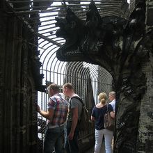 展望スペースはこんな感じです。柵と網で覆われていました。