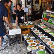 メニューは店頭の実物といえるほが選びやすい
