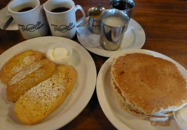 人気パンケーキ店の本店です