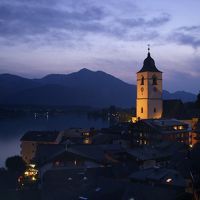 ベランダから見える街の教会。鐘の音が心地よい