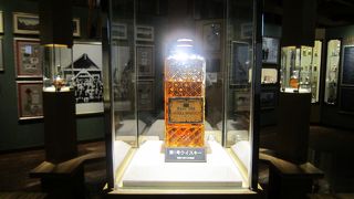 広い敷地内を散歩しながら見学