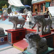 全部で何体の像があるのか…？多いです