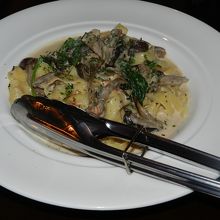 いろいろキノコのフェットチーネ