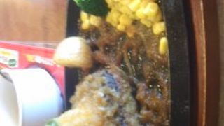 店内は明るくてきれいです