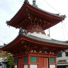 長遠寺（じょうおんじ）多宝塔
