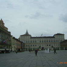 イタリア統一の王の宮殿です。