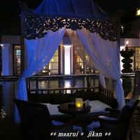 バー「キングコール」。アウトサイドの席がおススメ。