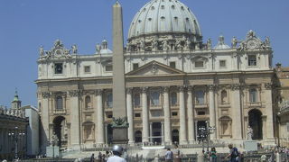 ローマ教皇の場所です。