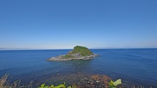 ここからの利尻山もいいが海がきれいなポンモシリ島，そして全島見える礼文島も必見！