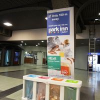 南駅構内のゴミ箱に広告が。