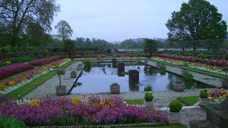 ちょっと不便な場所にあります