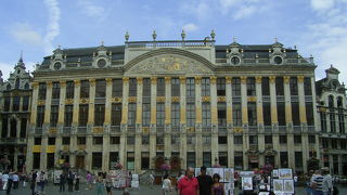 外観も豪華です。