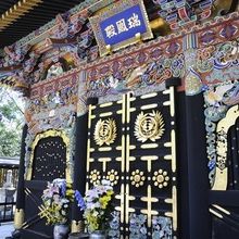 伊達政宗公の霊屋（墓所）である瑞鳳殿は、華麗な桃山建築。