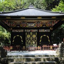 瑞鳳殿とはちょっと離れた場所にある伊達忠宗公の感仙殿も立派。