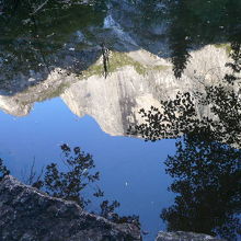 ミラー湖に映ったハーフドーム