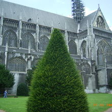 ムーズ川からの様子です。