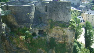 地下要塞です。