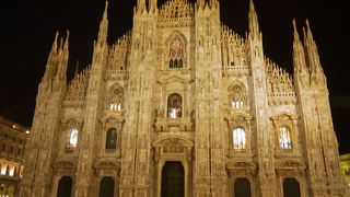 夜のライトアップがすばらしい