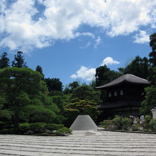 銀沙灘と向月台