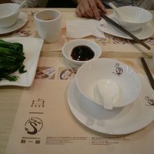 店内は清潔感があります。