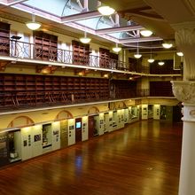 元は図書館だった部分には、西オーストラリアの歴史展示も。