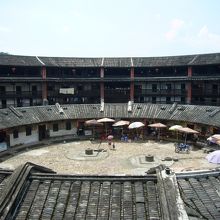 華安土楼の二宜楼