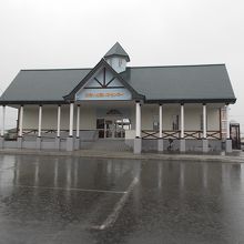 駅舎の出会いと憩いのセンター