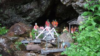 玉殿岩屋・虚空蔵窟