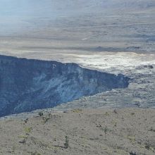 一つ外のクレーター