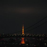 レインボーブリッジ越しの東京タワー