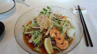 習志野モリシアレストランの最上階11階にあります。