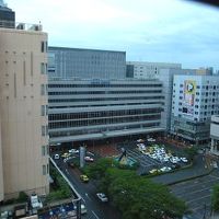 朝食会場より博多駅新幹線側を望む