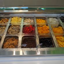 トッピングなしで食べるのをすすめします。