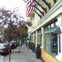 ホテルに直結したスタバがあります。