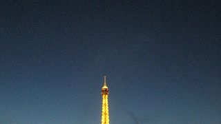 やはりパリのシンボルですね♪