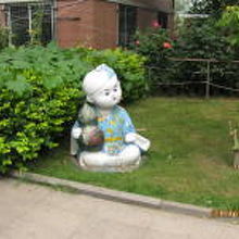 日本人形が寂しい。