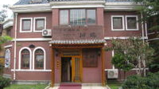 家賃は高い、人は来ない、最悪の状態です。