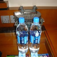 毎日用意されるミネラルるウォーター