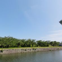 五角形を味わいたい方はタワーへ