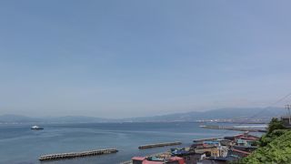 どうして観光スポットなんだろう？