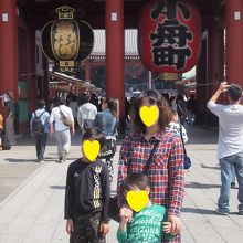 朝早いと空いていますが、店は閉まってます